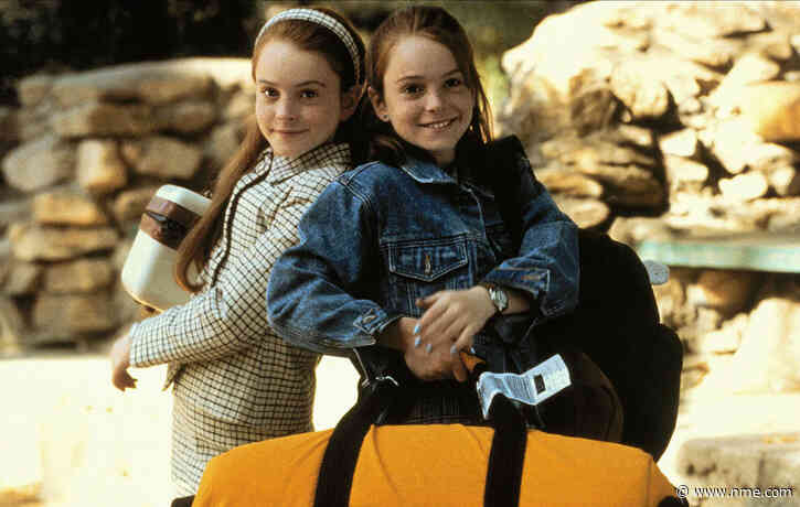 Watch the cast of ‘The Parent Trap’ reunite for a good cause