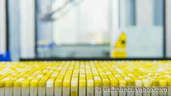 FTSE 100 closes in red as AstraZeneca rises on vaccine update