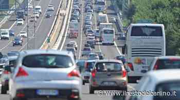 A1 incendio oggi, camion in fiamme. Code tra Modena e Reggio Emilia - il Resto del Carlino
