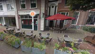 Vrees voor enkele honderden coronabesmettingen na uitbraak in café Hillegom