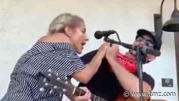 Singer Says Woman Coughed On Him Onstage, Accepts Apology