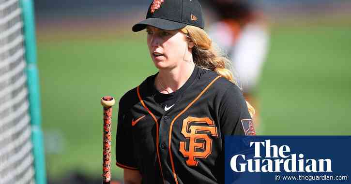 Giants manager Kapler kneels for anthem as team also make female coaching history - The Guardian