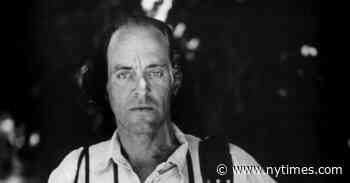 Paul Fusco, Photographer on a Funeral Train, Dies at 89