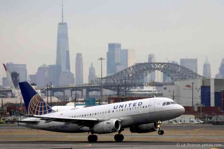 United warns travel demand will languish until COVID-19 vaccine