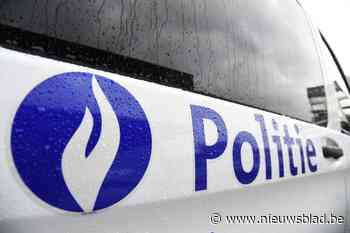 Dronken bromfietser steekt middelvinger op naar politie (Diest) - Het Nieuwsblad