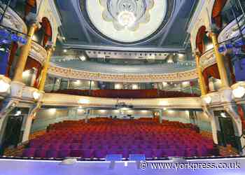 Theatre reopening 'not viable' with social distancing in place