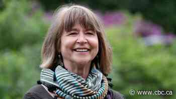 Scientists struggling to understand how to contain silent spread of coronavirus before it's too late