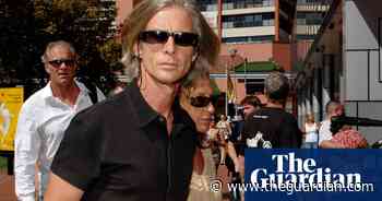 Yahoo Serious evicted from Sydney home after falling $27,000 behind in rental payments