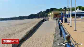 Barry Island: Police break up 'antisocial' gatherings