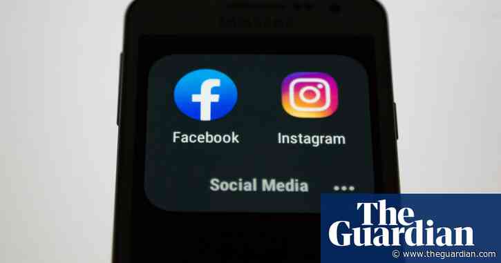 Facebook to investigate claims its algorithms are discriminatory