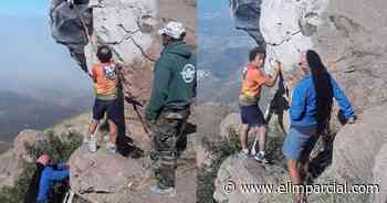 Borran gorila pintado sobre roca en cerro El Coronel de Rosarito - FRONTERA.INFO