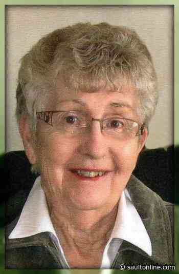 LEAHY, (Helen) Patricia (nee Mahoney)