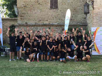 Tornano le serate benefiche alla Corte del Castello di Montegibbio - Modena 2000