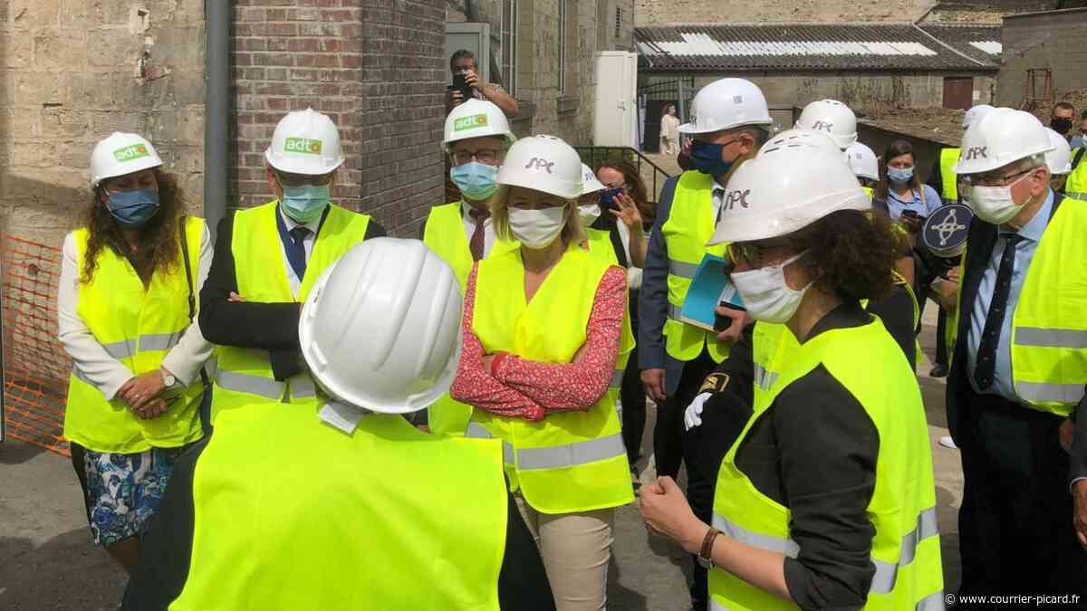 Neuilly-en-Thelle: Barbara Pompili visite un chantier de rénovation énergétique - Courrier Picard