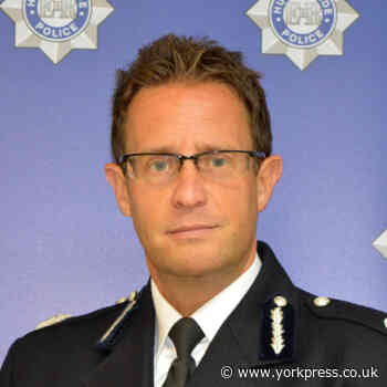 Police chief issues warning on face masks in shops