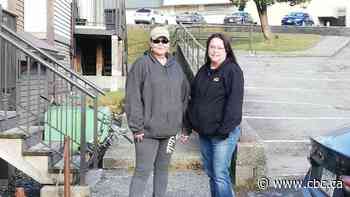 Saskatchewan family travelling to B.C. to spread parents' ashes alerts community ahead of arrival