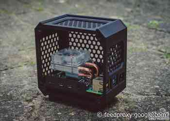 Raspberry Pi 4 3D printed micro tower PC case