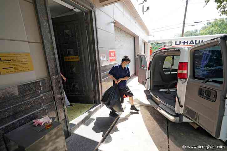 China tells U.S. to close consulate in Chengdu in growing spat