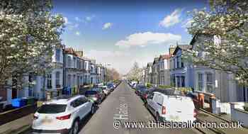 Teen stabbed and two males arrested after Southwark fight