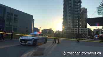Suspects sought after shooting and carjacking with child on board in Mississauga