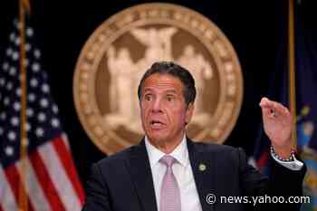 Cuomo accuses U.S. immigration chiefs of breaching oath in travel lawsuit