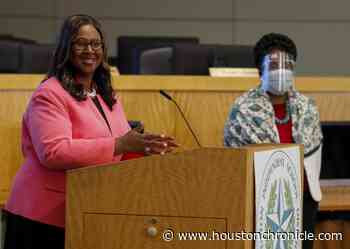 Houston ISD to remain online-only for first 6 weeks, delay return until after Labor Day - Houston Chronicle