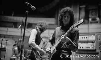 Peter Green: Fleetwood Mac founder and guitar hero of the British blues scene