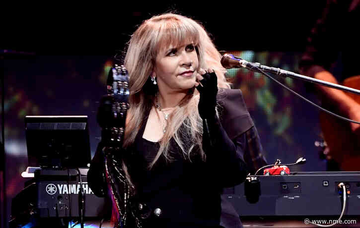 Stevie Nicks pays emotional tribute to Peter Green: “You changed our lives”