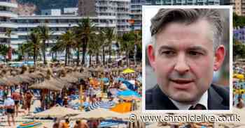 'Shambolic' Spain travel restrictions slammed by shadow health secretary