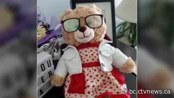 Ryan Reynolds offers $5K reward to help find woman's stolen teddy bear