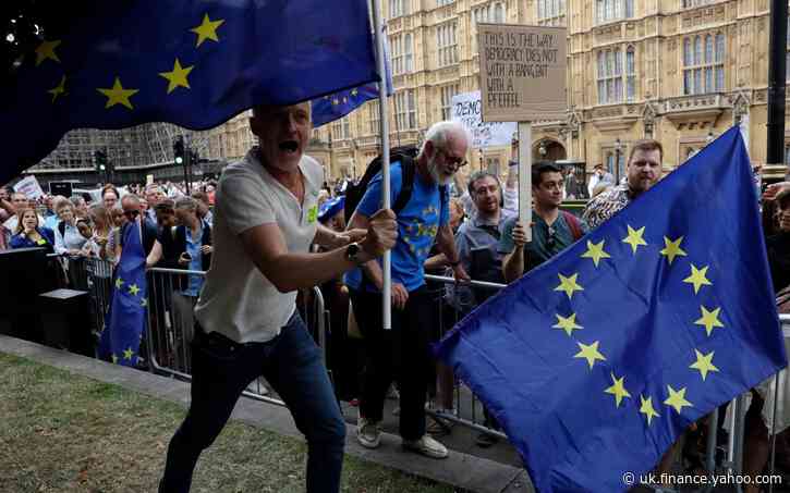 Trade groups warn of Brexit paperwork pile-up