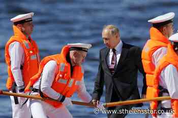 Putin attends naval parade and promises new ships - St Helens Star