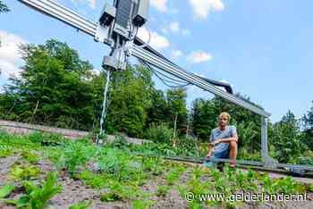 Vieze handen in de moestuin? Gelukkig is er nu een robot, al kan die nog géén onkruid wieden