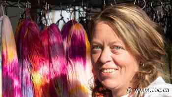 3 women begin work on COVID-19 memorial blanket, call for knitters across Canada to help