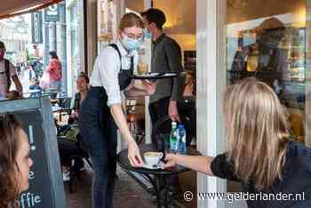 Mondkapjes voor personeel van koffiezaak Walt: 'Alles om corona onder controle te houden’
