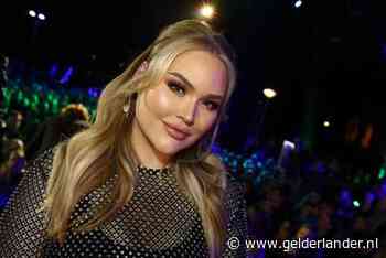 NikkieTutorials baalt van haar lichaam: ‘Sterkere medicatie nodig’