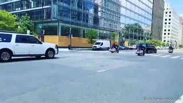 Body of Late Congressman John Lewis Driven to US Capitol