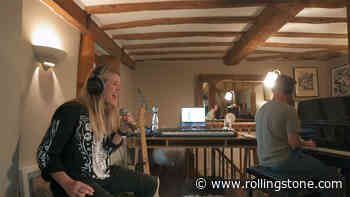 ‘In My Room’ With Ellie Goulding