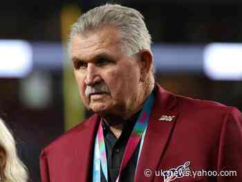 Hall of Fame American football player says people who kneel during anthem should leave USA