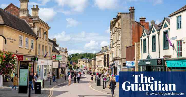 High street gloom eases as UK shops report brisker trade