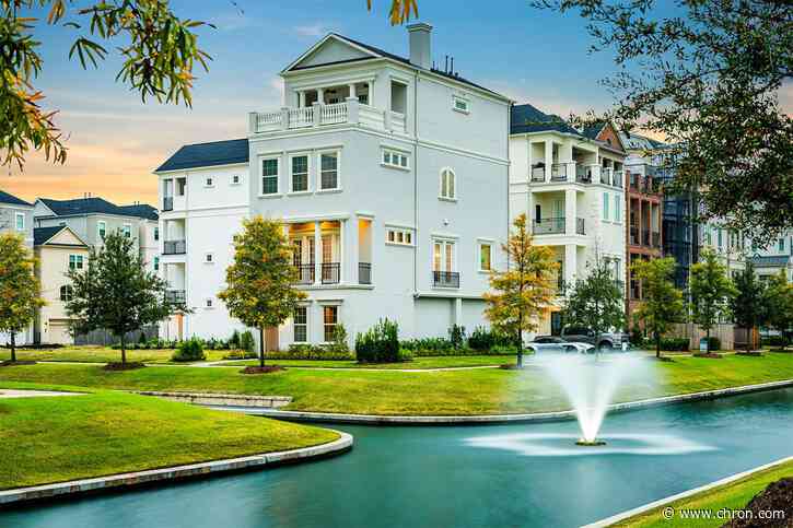 Discover reimagined Inner Loop living at Somerset Green