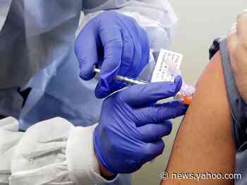 Moderna's coronavirus vaccine just started its phase 3 trial — the first in the US. Here's how it'll work.