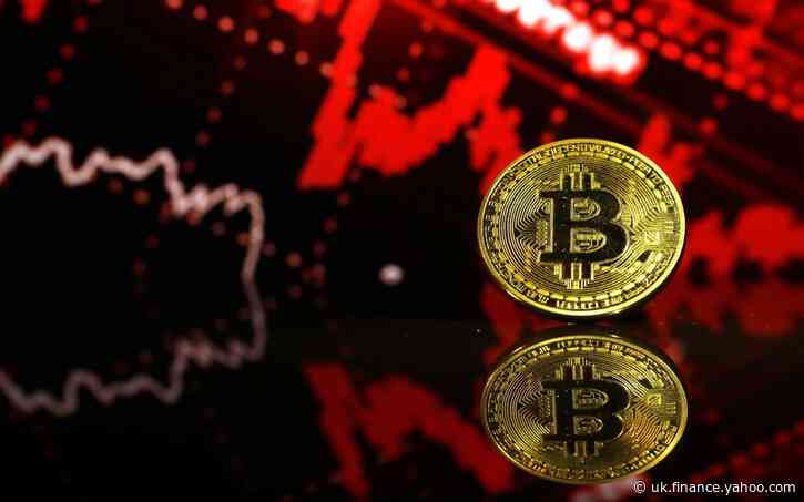 Bitcoin surges past £8,400 as investors look for 'safe haven'