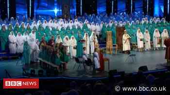 Green, blue or white: Secrets of the Eisteddfod Gorsedd garb
