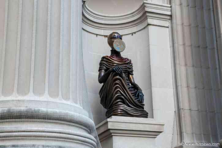 ARTnews in Brief: Met Acquires Commissioned Sculptures by Wangechi Mutu—and More from July 28, 2020