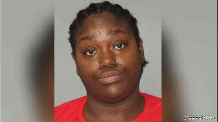 Woman arrested after ex-boyfriend ends up hospitalized with bloody nose, gunshot wound