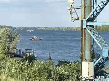 Erie County Sheriffs searching Niagara River for missing swimmer