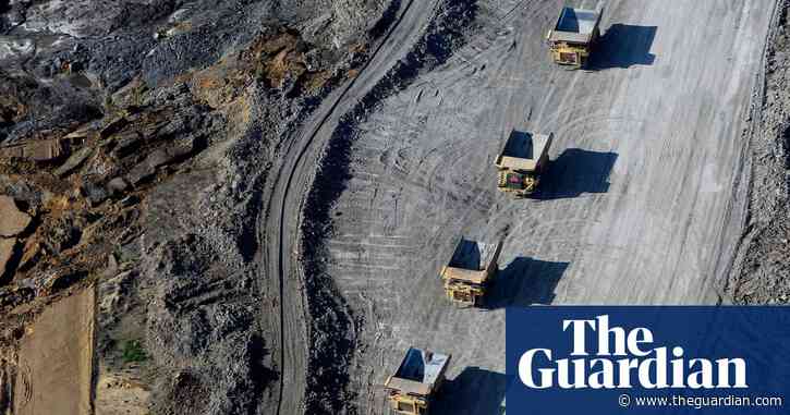 UK's biggest pension fund begins fossil fuels divestment