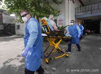 Houston’s paramedics told to assume everyone has COVID-19