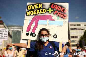 NHS workers target 'coward' Johnson in march to Downing Street - St Helens Star